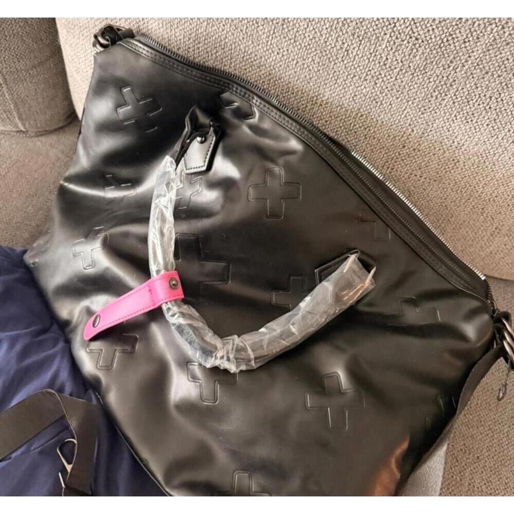 Travel bag - Picture 2 of 3